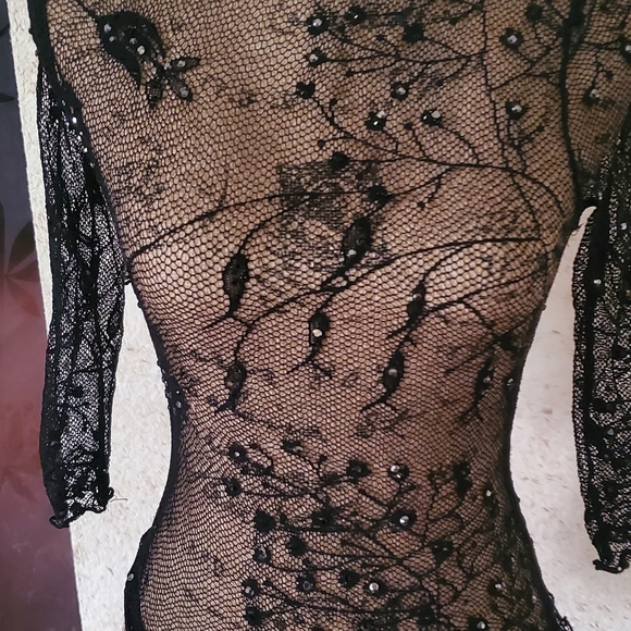 See through top with custom made swarovski stones. - Picture 3 of 6